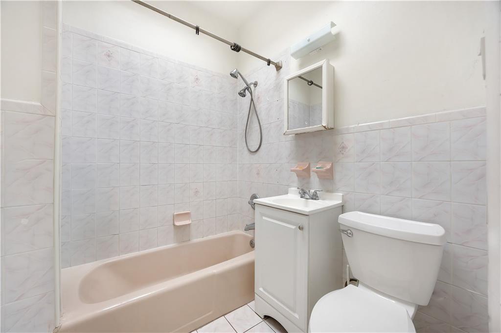 1044 New York Avenue, Brooklyn, New York image 20