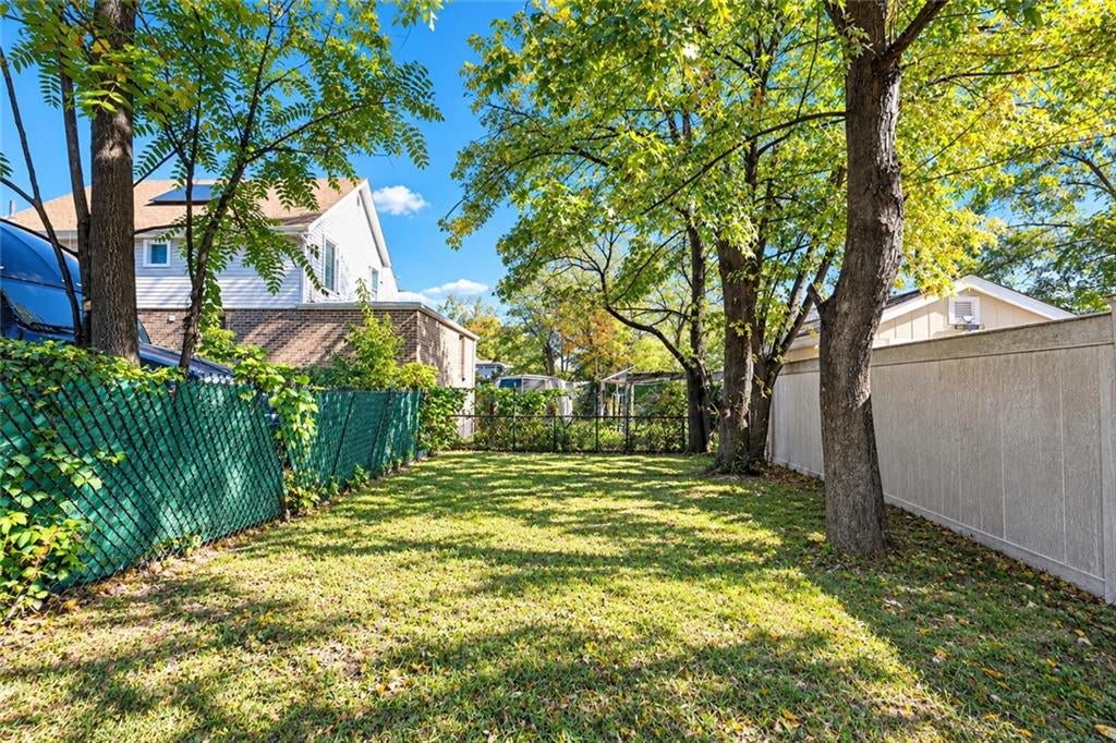 Photo of 113 Van Pelt Avenue, Staten Island, NY 10303 (MLS # 505722)