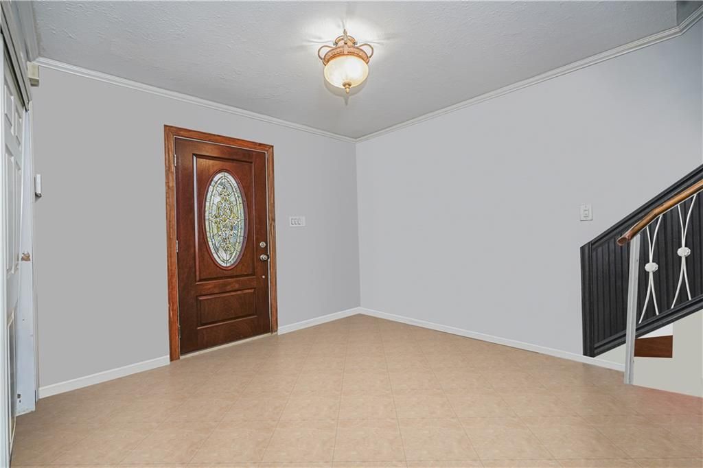 Photo of 15 Oliver Place, Staten Island, NY 10314 (MLS # 493295)