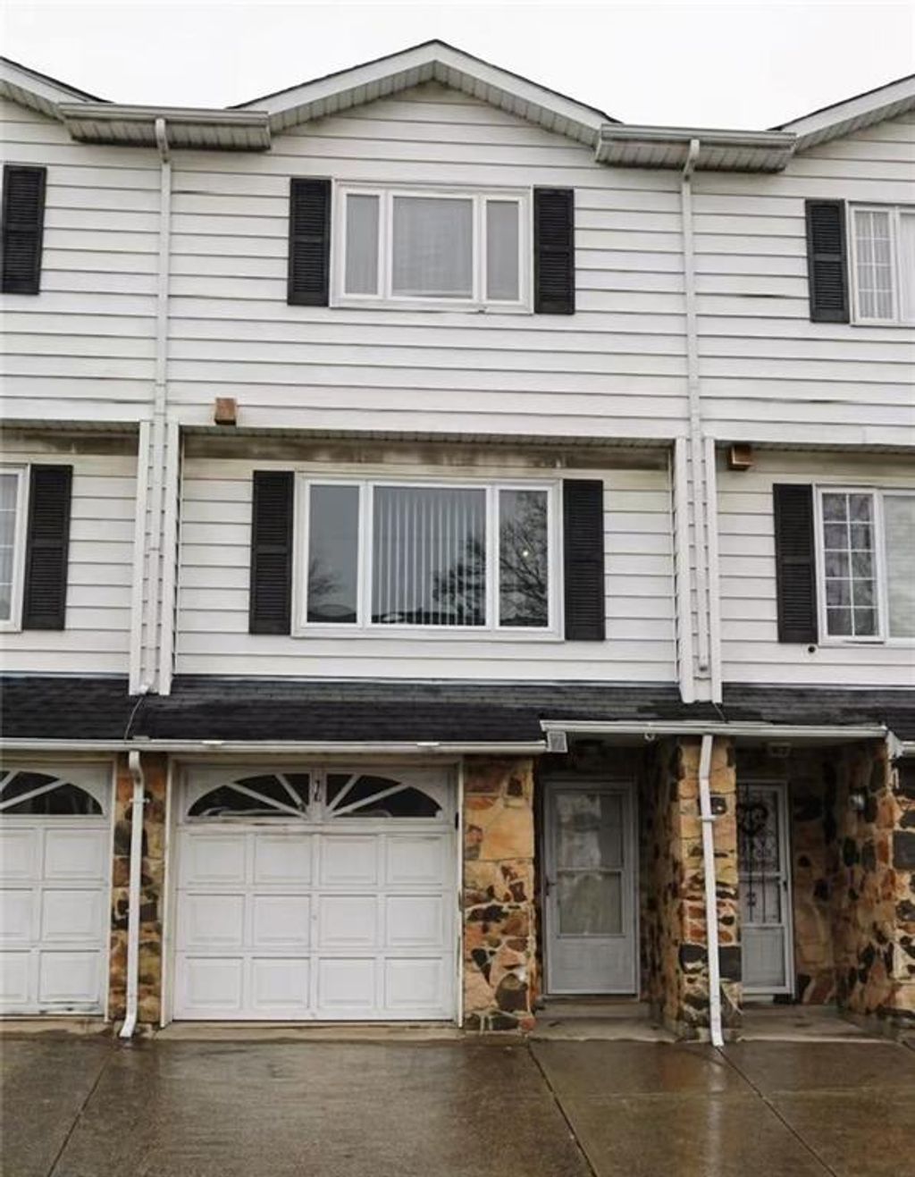 Photo of 36 Carlyle Green, Staten Island, NY 10312 (MLS # 500729)