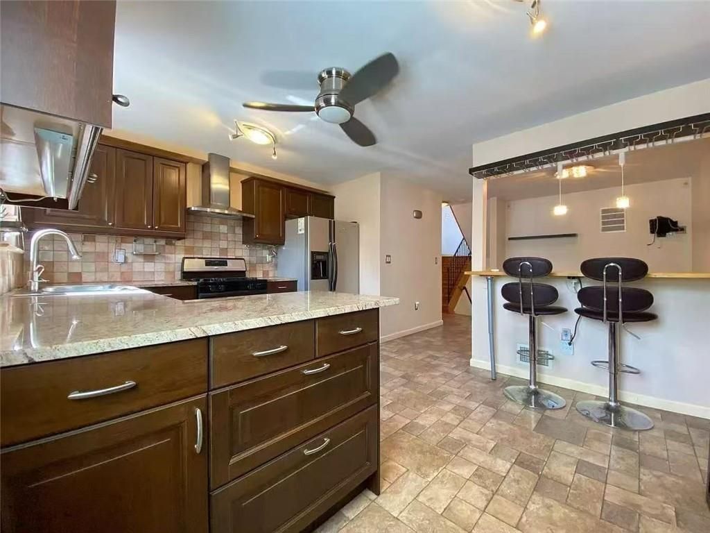 Photo of 36 Carlyle Green, Staten Island, NY 10312 (MLS # 500729)