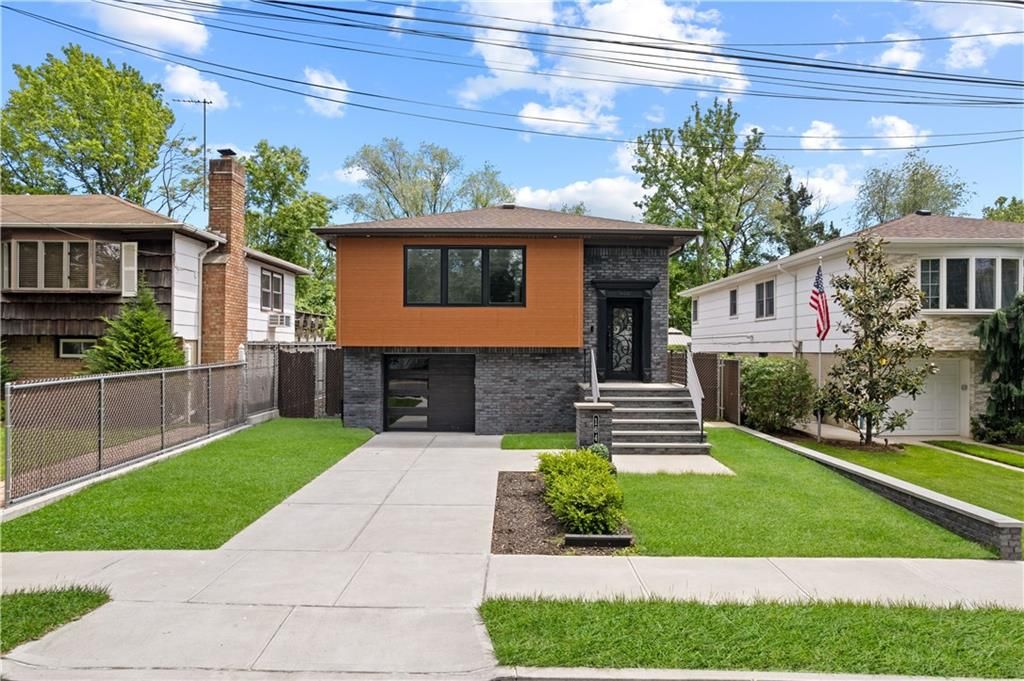 Photo of 164 Railroad Street, Staten Island, NY 10312 (MLS # 493267)