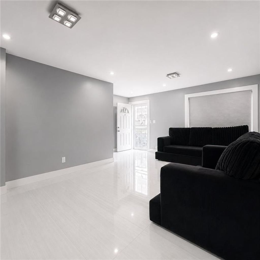 Photo of 29 Nova Court, Brooklyn, NY 11229 (MLS # 501378)