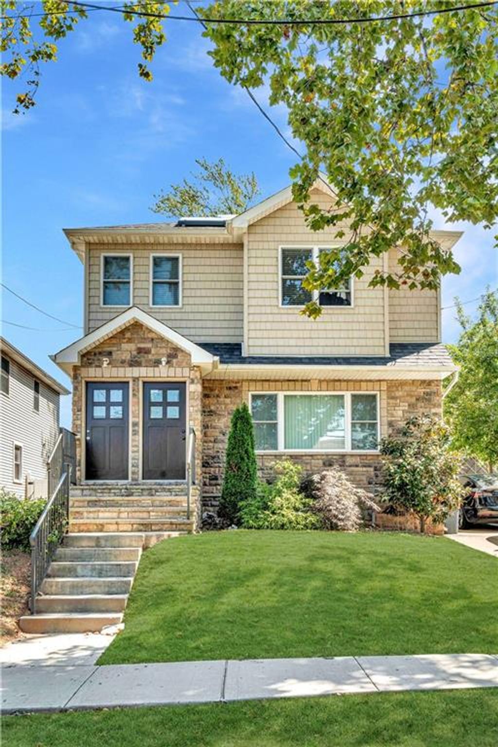 Photo of 428 Virginia Avenue, Staten Island, NY 10305 (MLS # 500106)