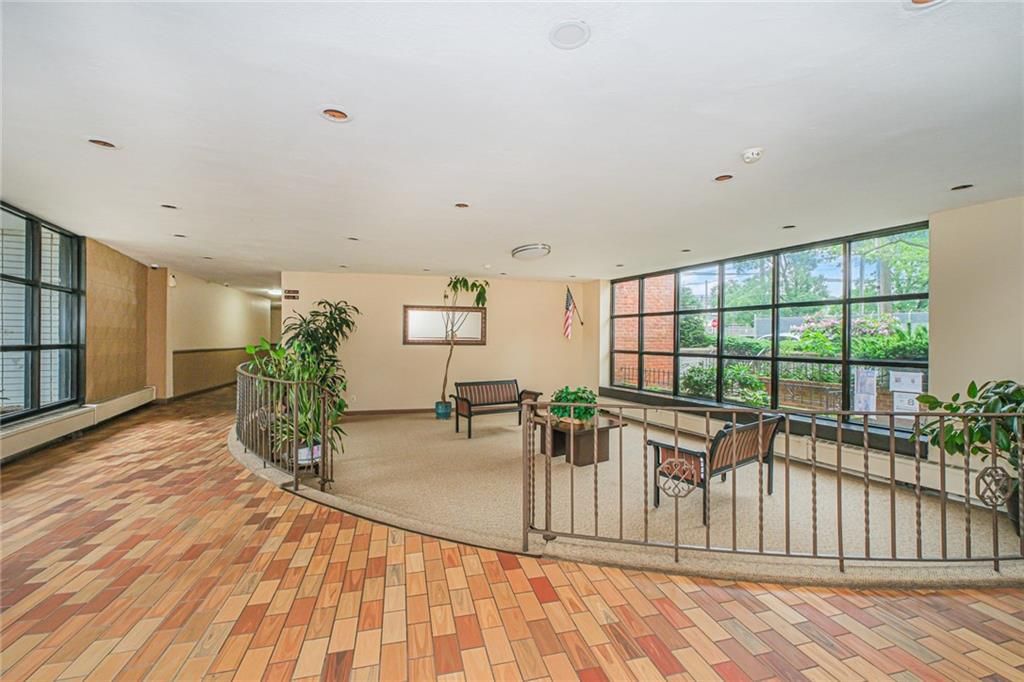 Photo of 100 Colfax Avenue #7B, Staten Island, NY 10306 (MLS # 498080)