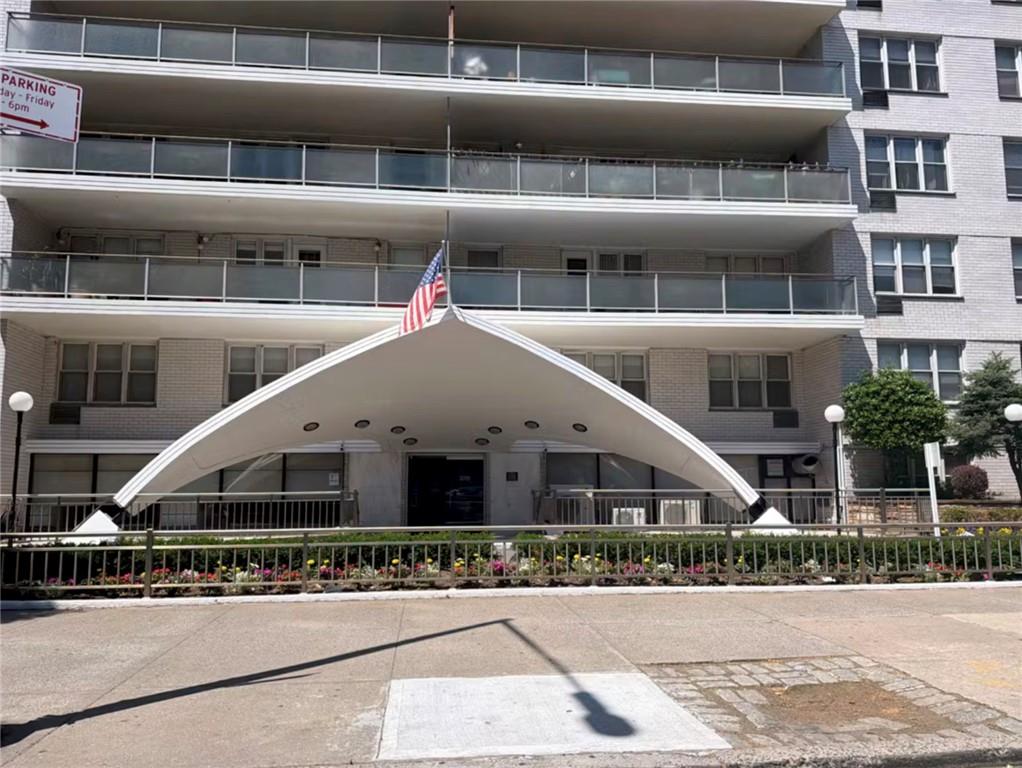 370 Ocean Parkway 4d