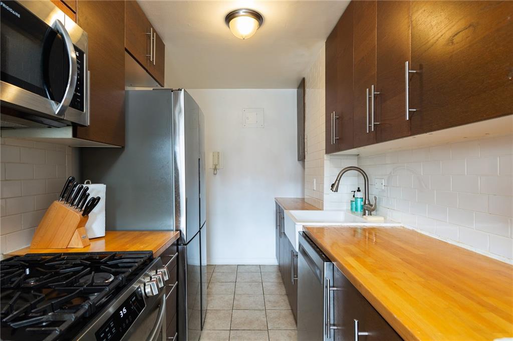 135 Ocean Parkway #4M, Brooklyn, New York image 8