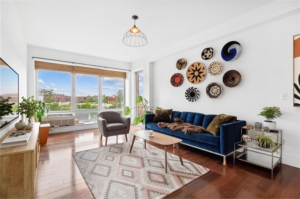 Photo of 355 Stratford Road #5C, Brooklyn, NY 11218 (MLS # 500229)