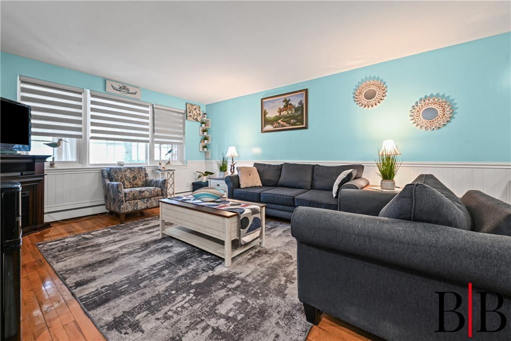 Photo of 180 Beach 118th Street, Rockaway Park, NY 11694 (MLS # 498277)