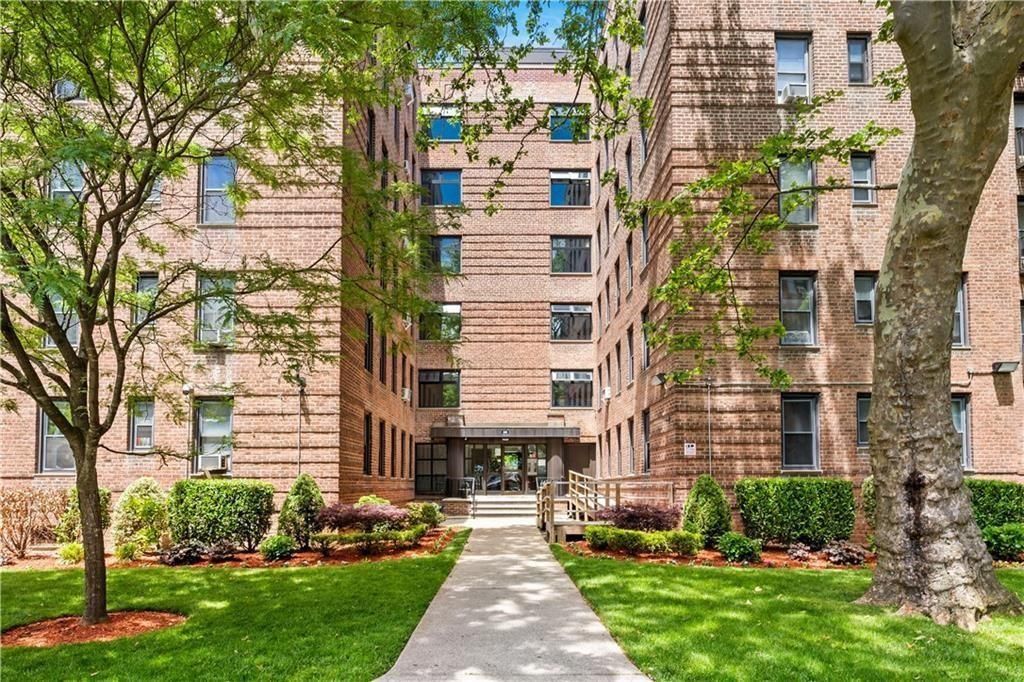 Photo of 2251 Knapp Street #1A, Brooklyn, NY 11229 (MLS # 498330)
