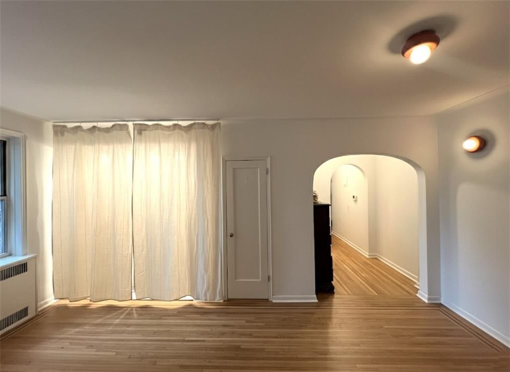 Photo of 224 Highland Boulevard #611, Brooklyn, NY 11207 (MLS # 498691)