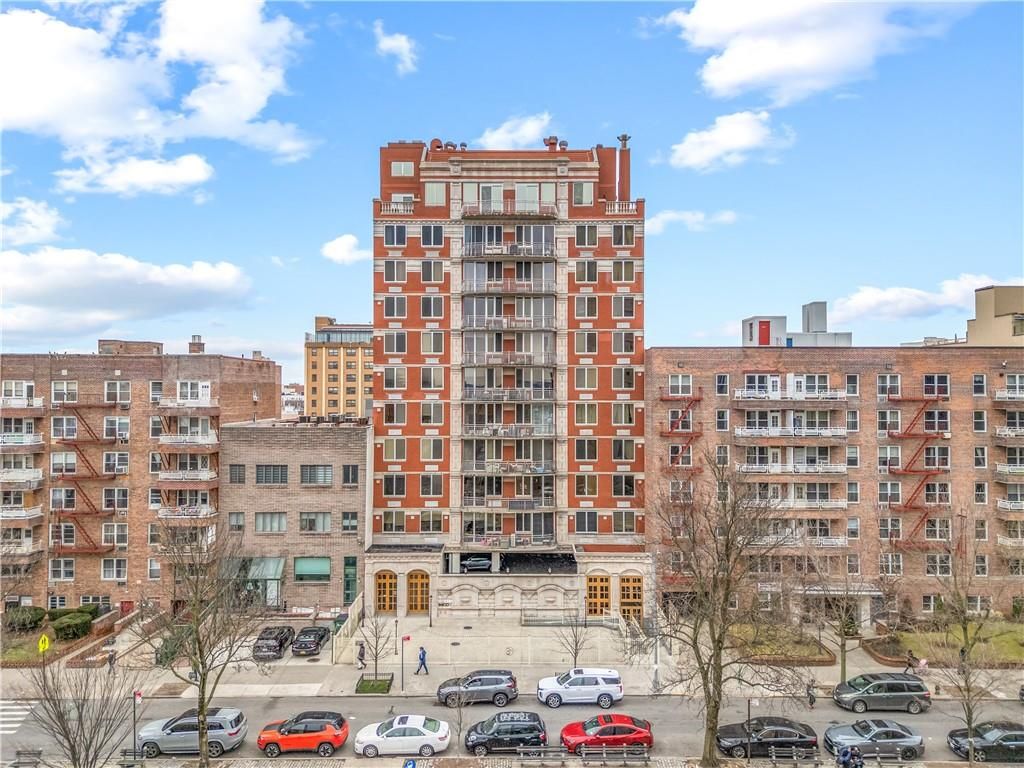 Photo of 2805 Ocean Parkway #3A, Brooklyn, NY 11235 (MLS # 499672)