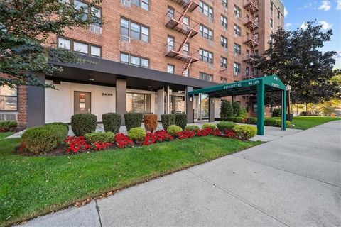 Apartment For Sale - 8409 155th Avenue #4N<br/> Howard Beach, NY 11414