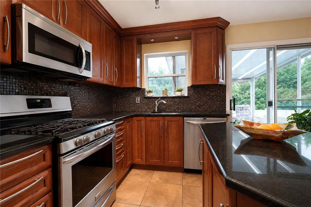 Photo of 83 lorraine Loop, Staten Island, NY 10309 (MLS # 504389)