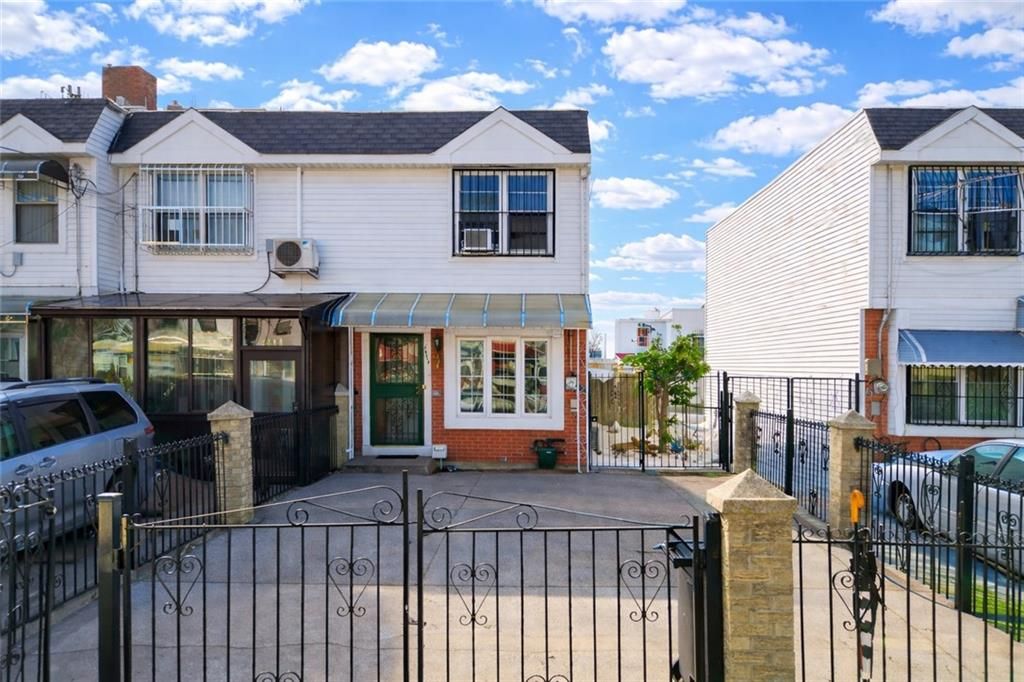 Photo of 2842 27 Street, Brooklyn, NY 11224 (MLS # 499243)