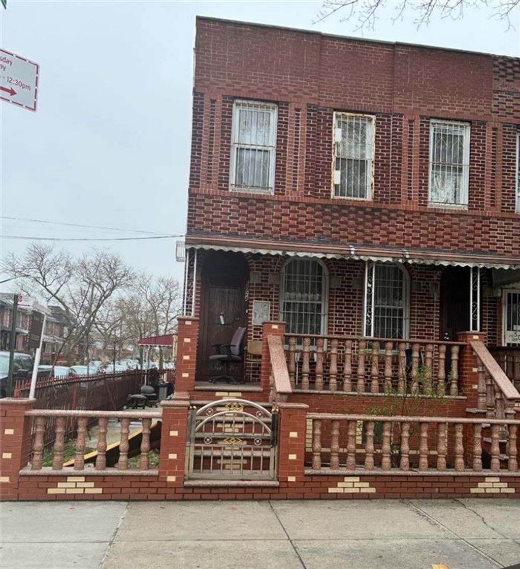 Photo of 5024 Clarendon Road, Brooklyn, NY 11203 (MLS # 500134)