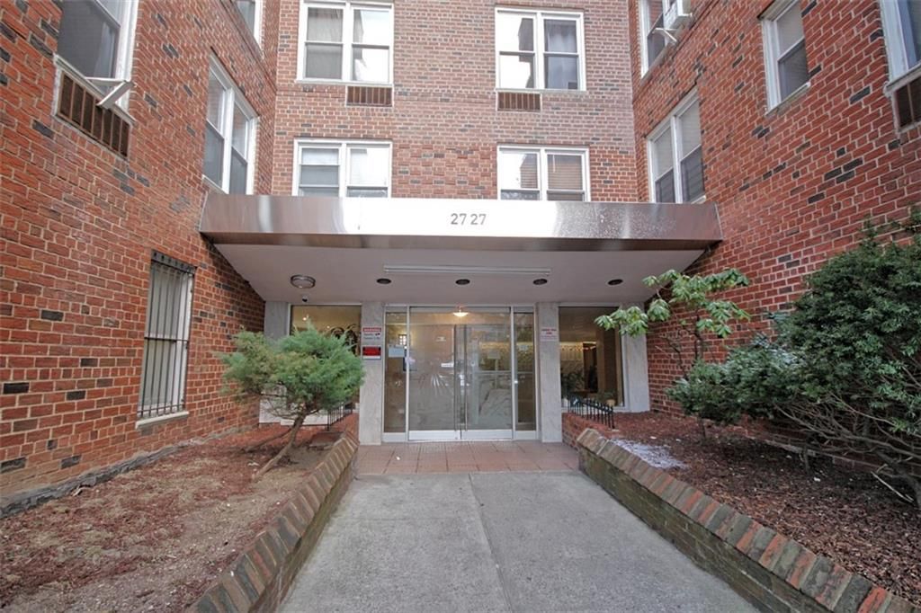 Photo of 2727 Ocean Parkway #A14, Brooklyn, NY 11235 (MLS # 498274)