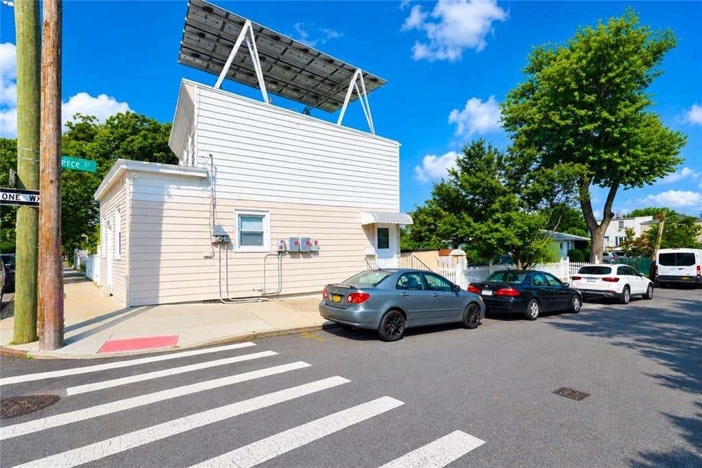 Photo of 642 Richmond Road, Staten Island, NY 10304 (MLS # 503368)