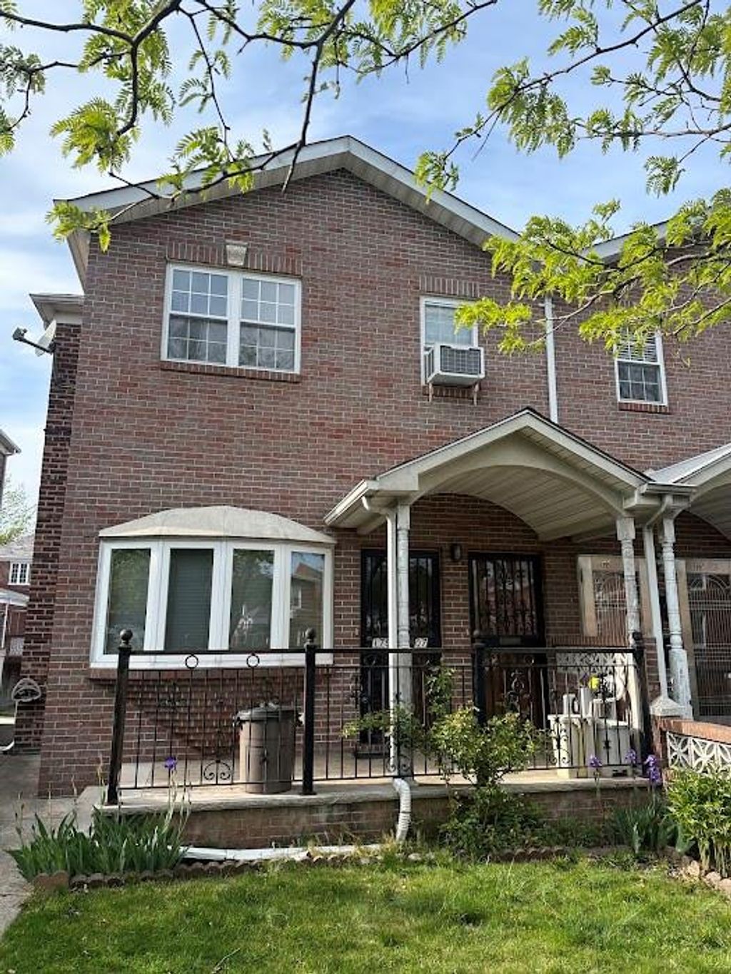 Photo of 17507 74th Avenue, Fresh Meadows, NY 11366 (MLS # 500898)