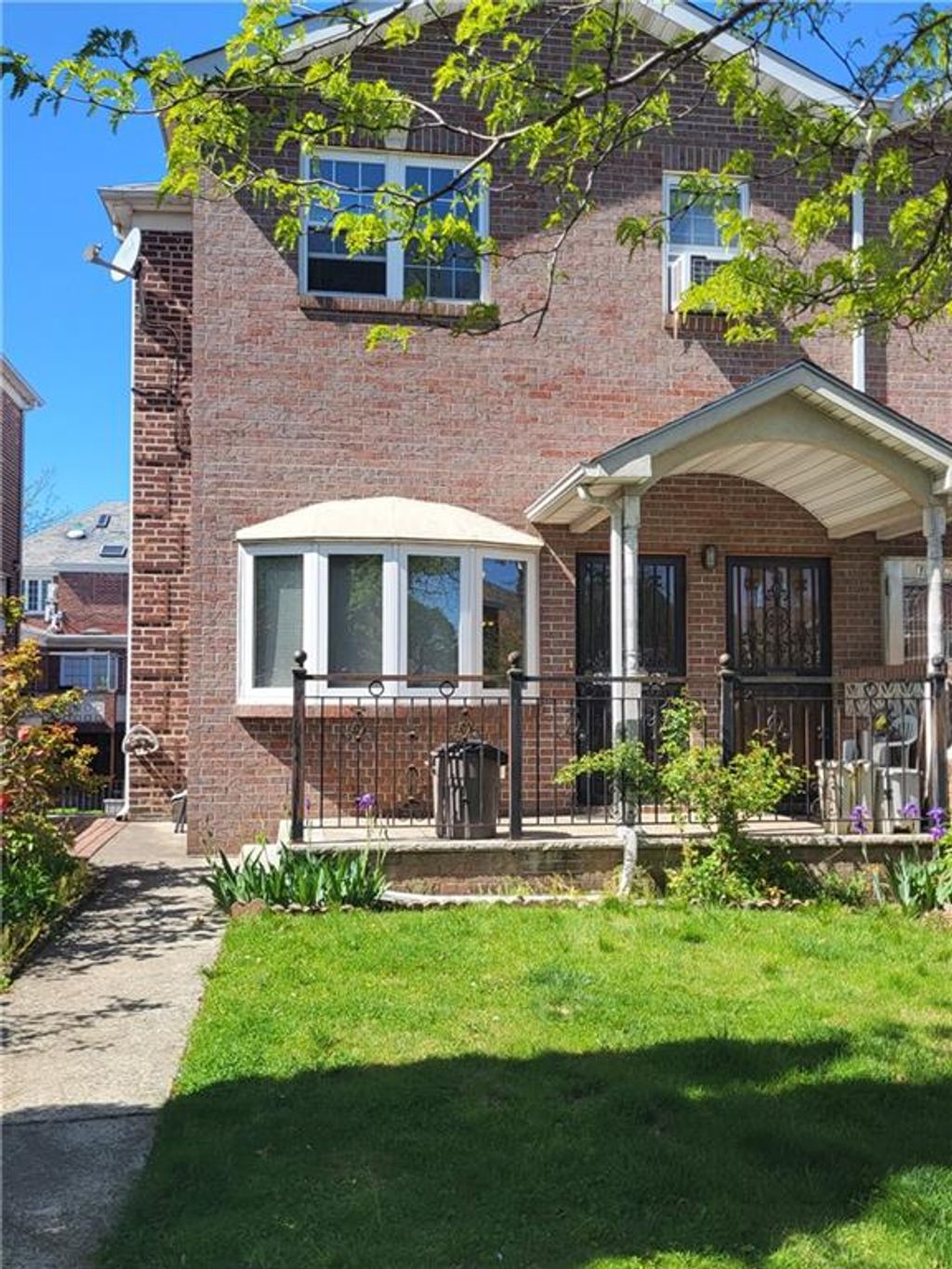 Photo of 17507 74th Avenue, Fresh Meadows, NY 11366 (MLS # 500898)