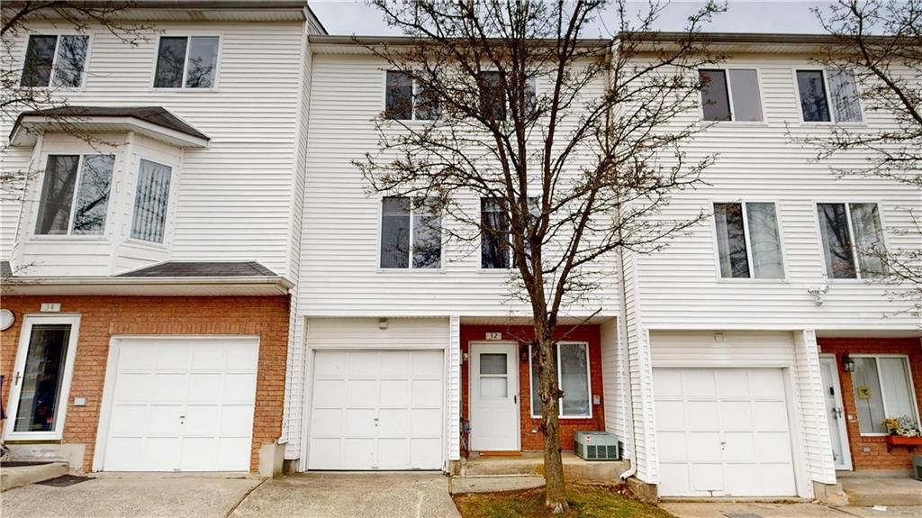 Photo of 32 Aspen Knolls Way, Staten Island, NY 10312 (MLS # 499719)