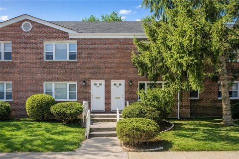 Homes For Sale - 284 Bay 19th Street #B<br/> Brooklyn, NY 11214