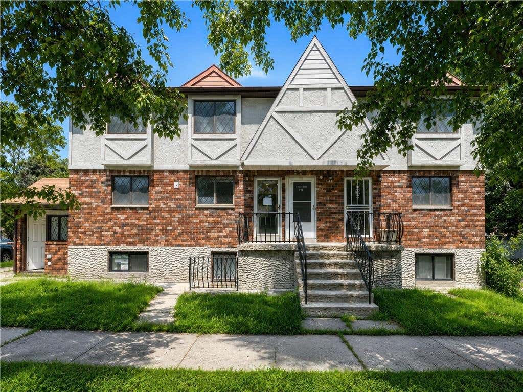Photo of 79 Pompey Avenue, Staten Island, NY 10312 (MLS # 503624)