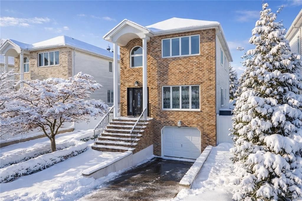 Photo of 243 Carteret Street, Tottenville, NY 10307 (MLS # 498763)