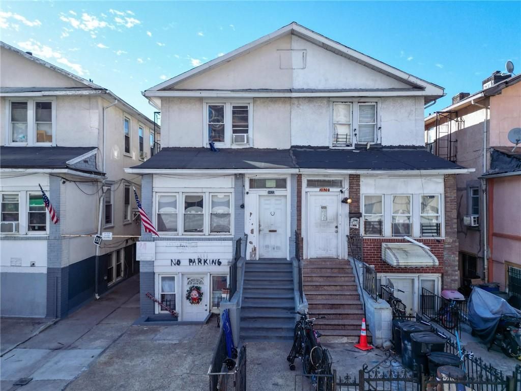 Photo of 3022 Brighton 6th Street, Brooklyn, NY 11235 (MLS # 488318)
