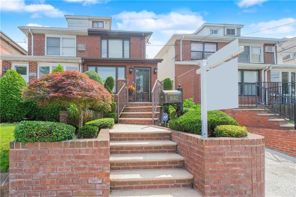 1042 76th Street, Brooklyn, New York image 2