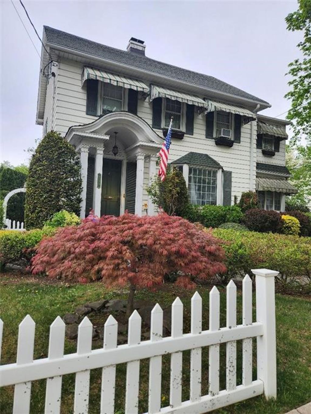 Photo of 265 College Avenue, Staten Island, NY 10314 (MLS # 500984)