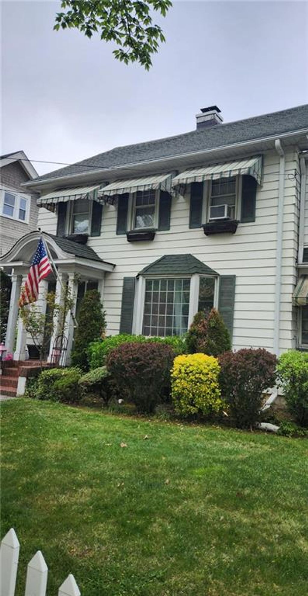 Photo of 265 College Avenue, Staten Island, NY 10314 (MLS # 500984)