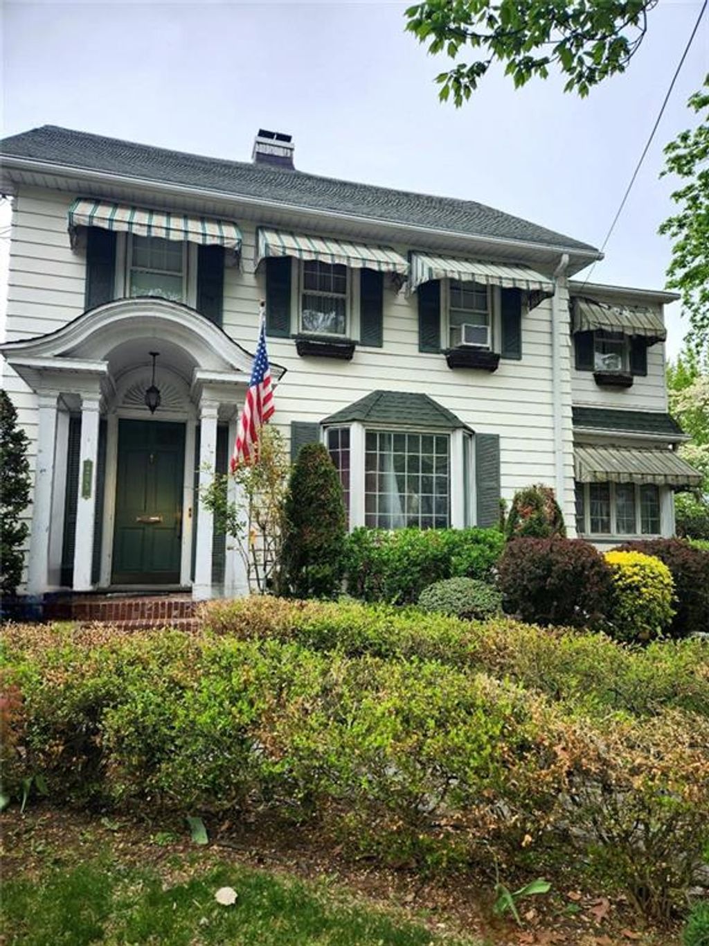 Photo of 265 College Avenue, Staten Island, NY 10314 (MLS # 500984)