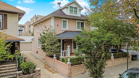 Homes For Sale - 225 73rd Street<br/> Brooklyn, NY 11209