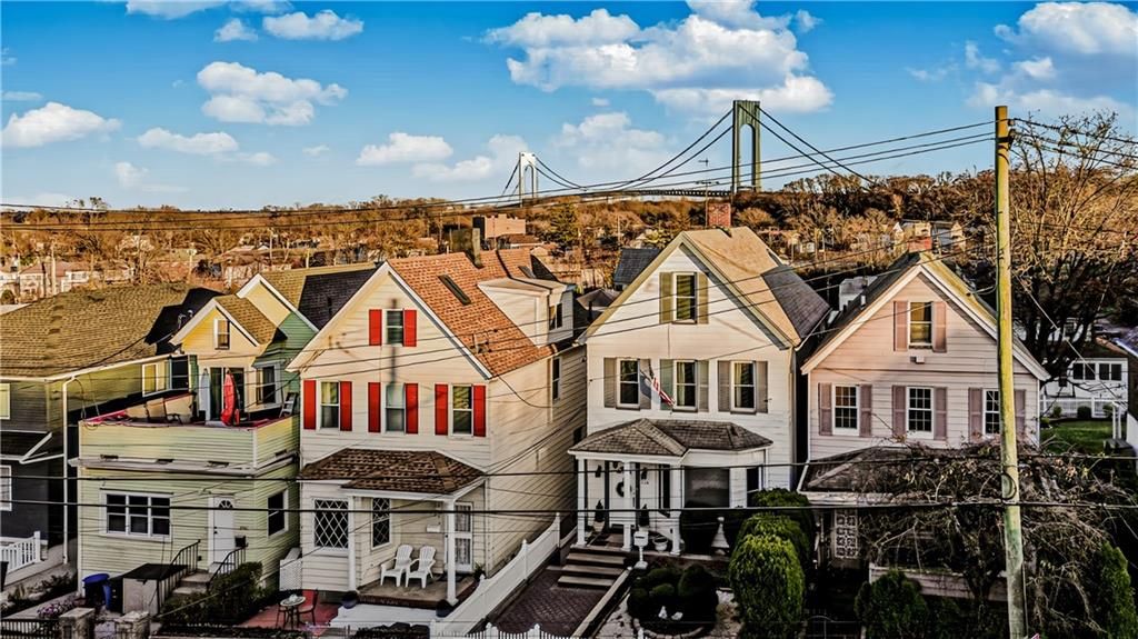 Photo of 236 Fingerboard Road, Staten Island, NY 10305 (MLS # 497597)