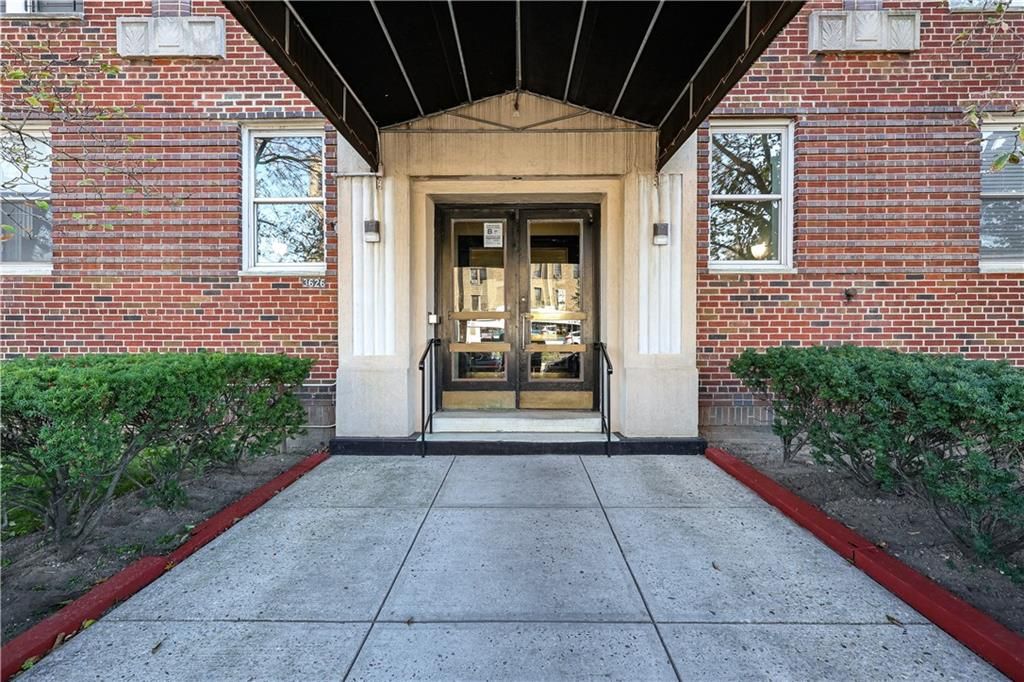 Photo of 3626 Kings Highway #4E, Brooklyn, NY 11234 (MLS # 496888)