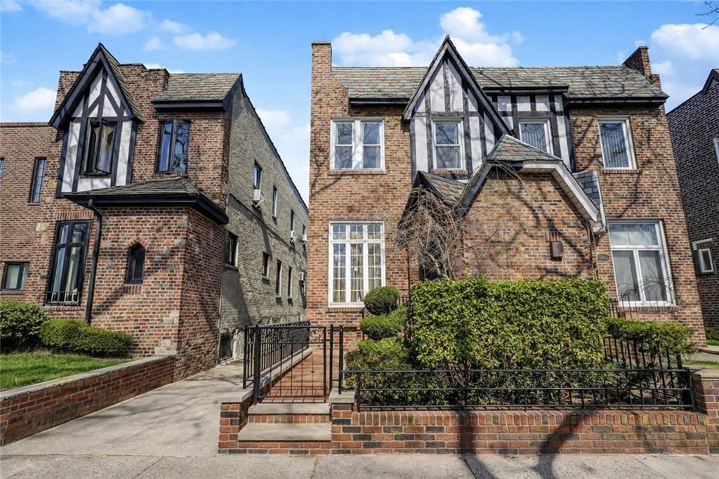 Photo of 1833 33rd Street, Brooklyn, NY 11234 (MLS # 500001)