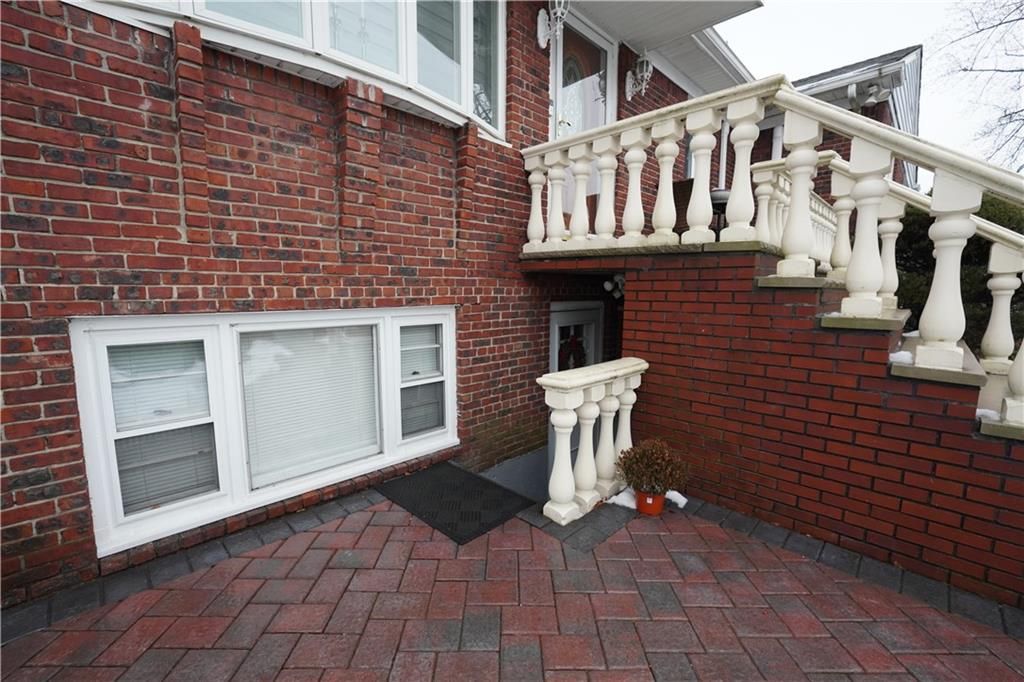 Photo of 70 Major Avenue, Staten Island, NY 10305 (MLS # 498066)