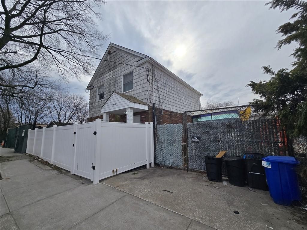 Photo of 2642 Coyle Street, Brooklyn, NY 11235 (MLS # 500100)