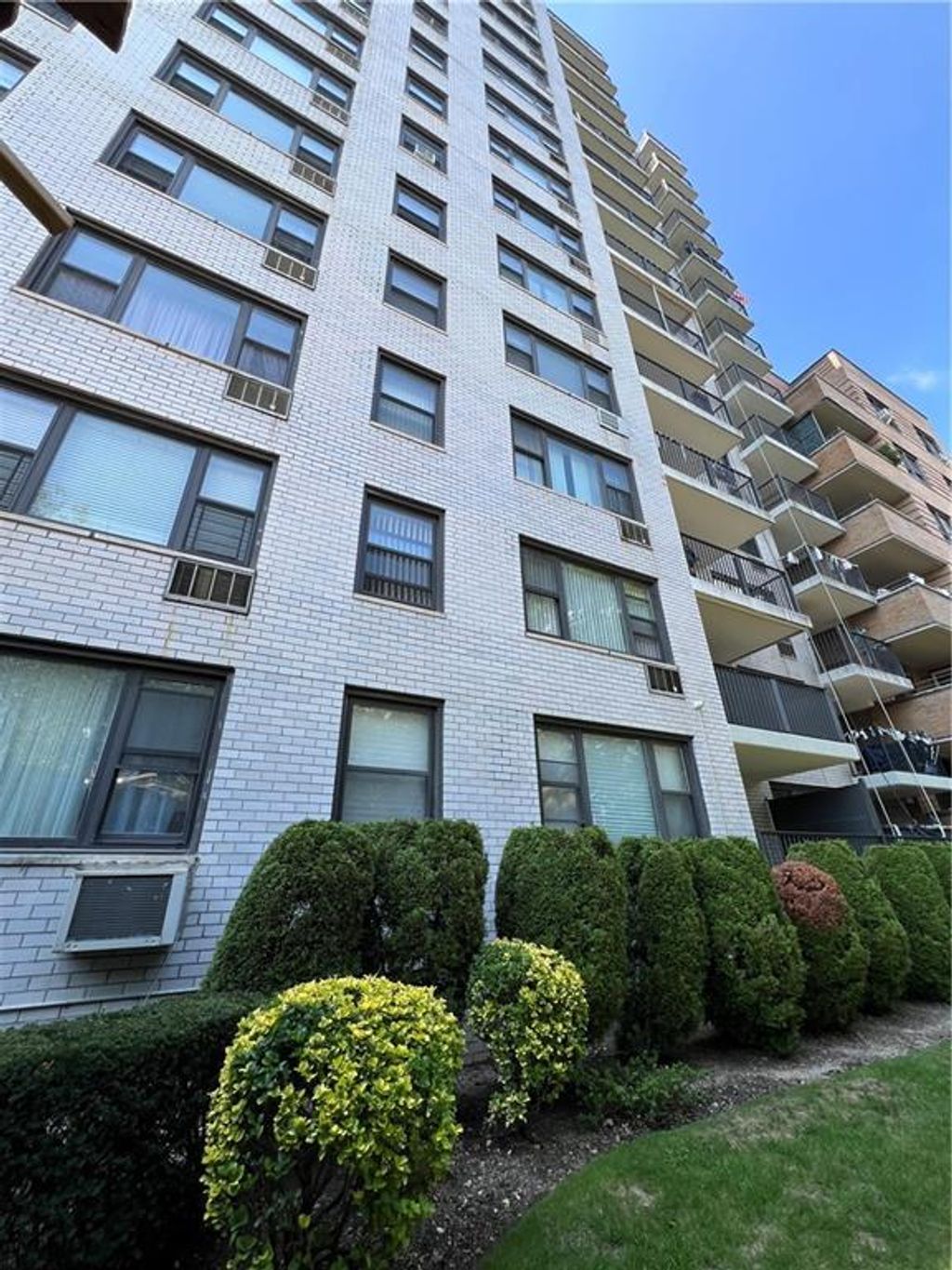 Photo of 1360 Ocean Parkway #3A, Brooklyn, NY 11230 (MLS # 495493)