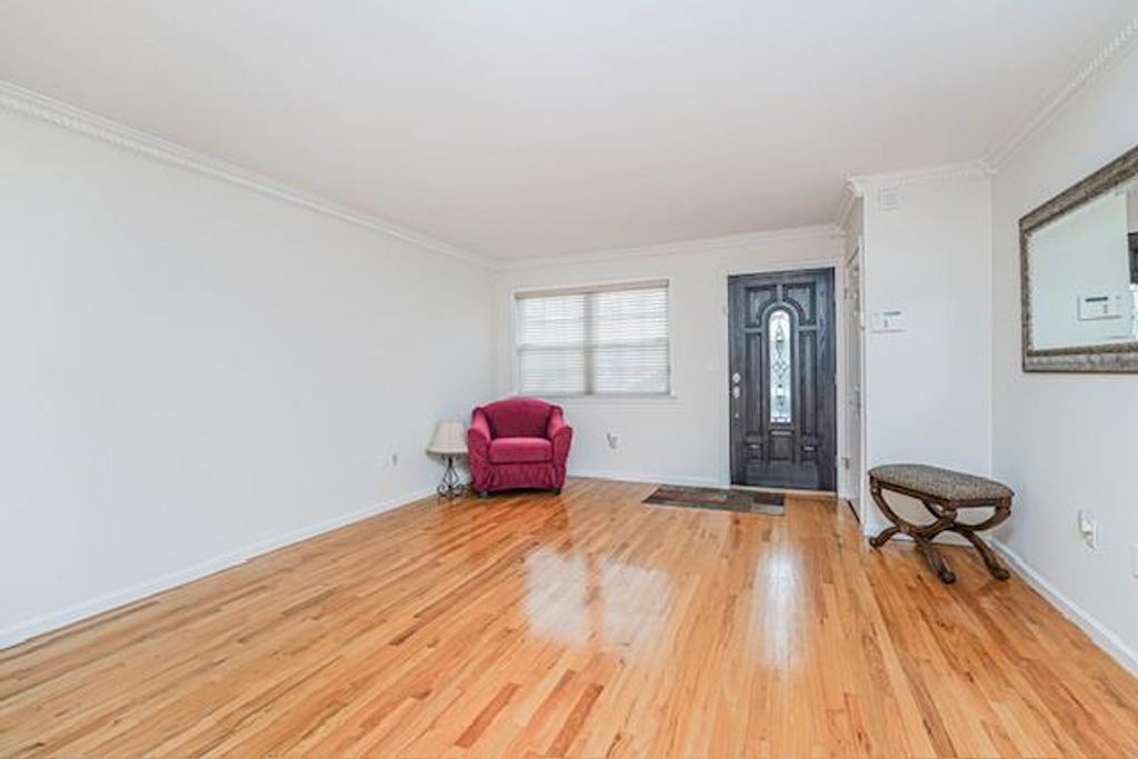 Photo of 47 Garden Street, Staten Island, NY 10314 (MLS # 499593)