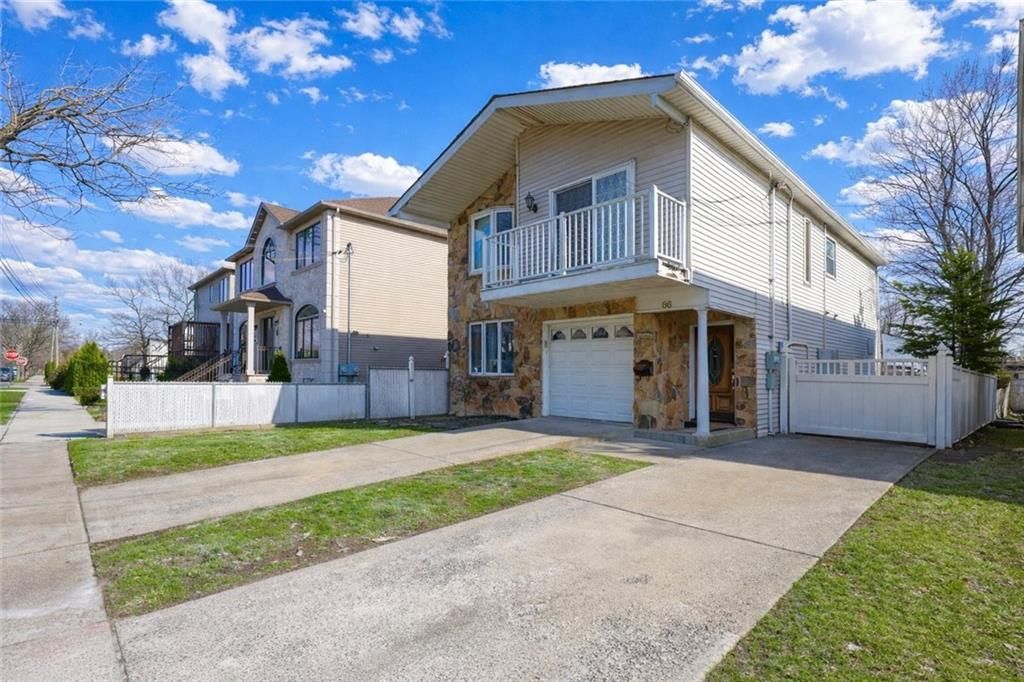 Photo of 86 Terrace Ter, Staten Island, NY 10312 (MLS # 499907)