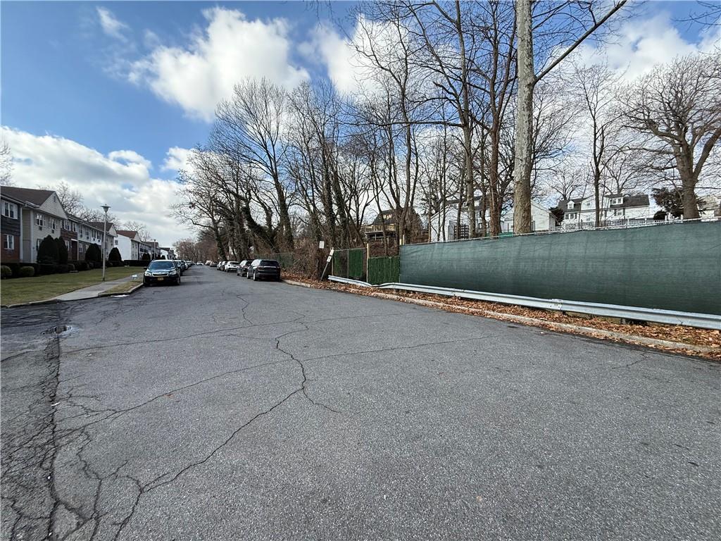 100 Lorraine Terrace, Mount Vernon, New York image 6