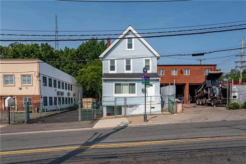 Photo of 306 South Avenue, Brooklyn, NY 10303 (MLS # 503838)