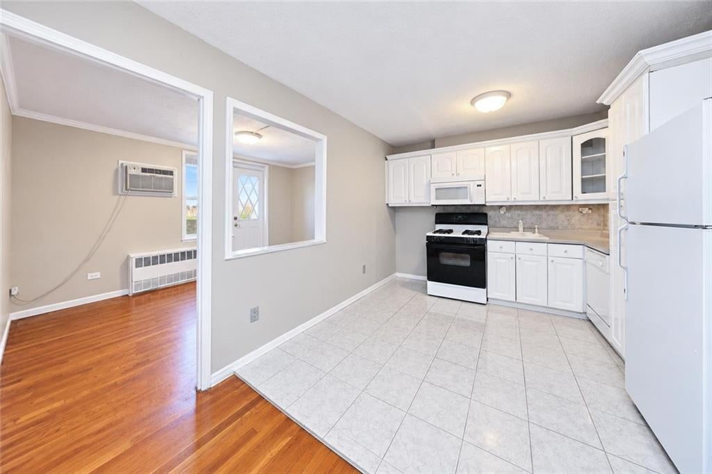 Photo of 770 Ocean Parkway #7D, Brooklyn, NY 11230 (MLS # 504465)
