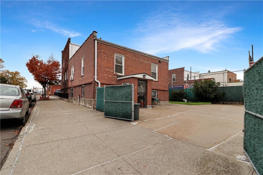 Photo of 58-69 59th Street, Queens, NY 11378 (MLS # 497177)