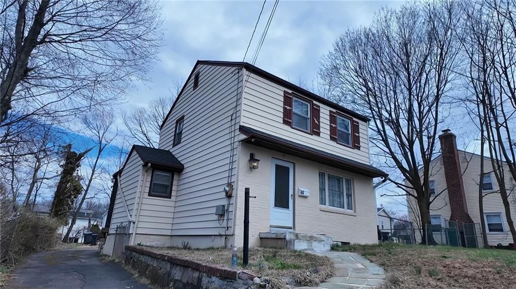 Photo of 40 Greenvale Circle, White Plains, NY 10607 (MLS # 500442)