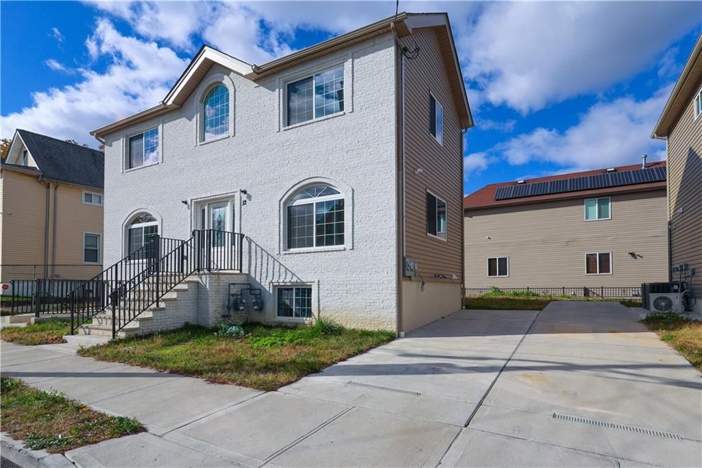 Photo of 12 Simonson Avenue, Staten Island, NY 10303 (MLS # 501441)