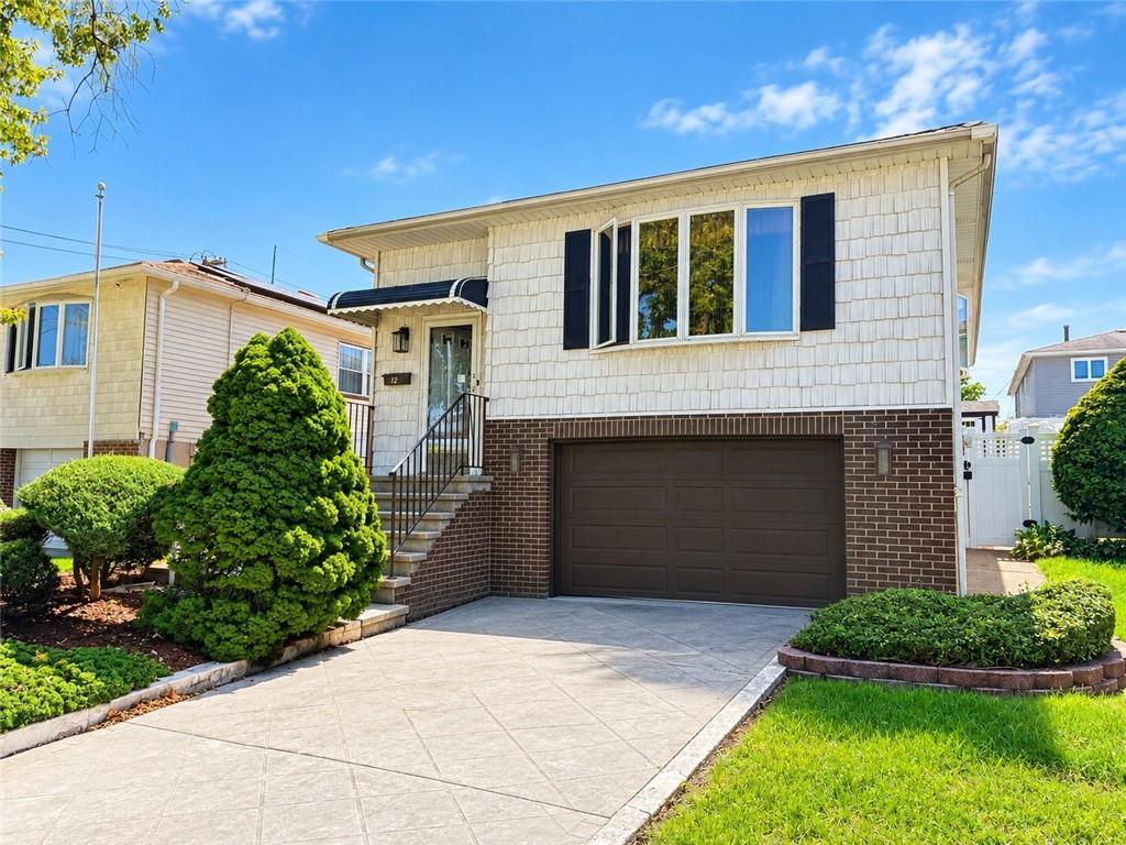 Photo of 12 Macon Avenue, Staten Island, NY 10312 (MLS # 504777)