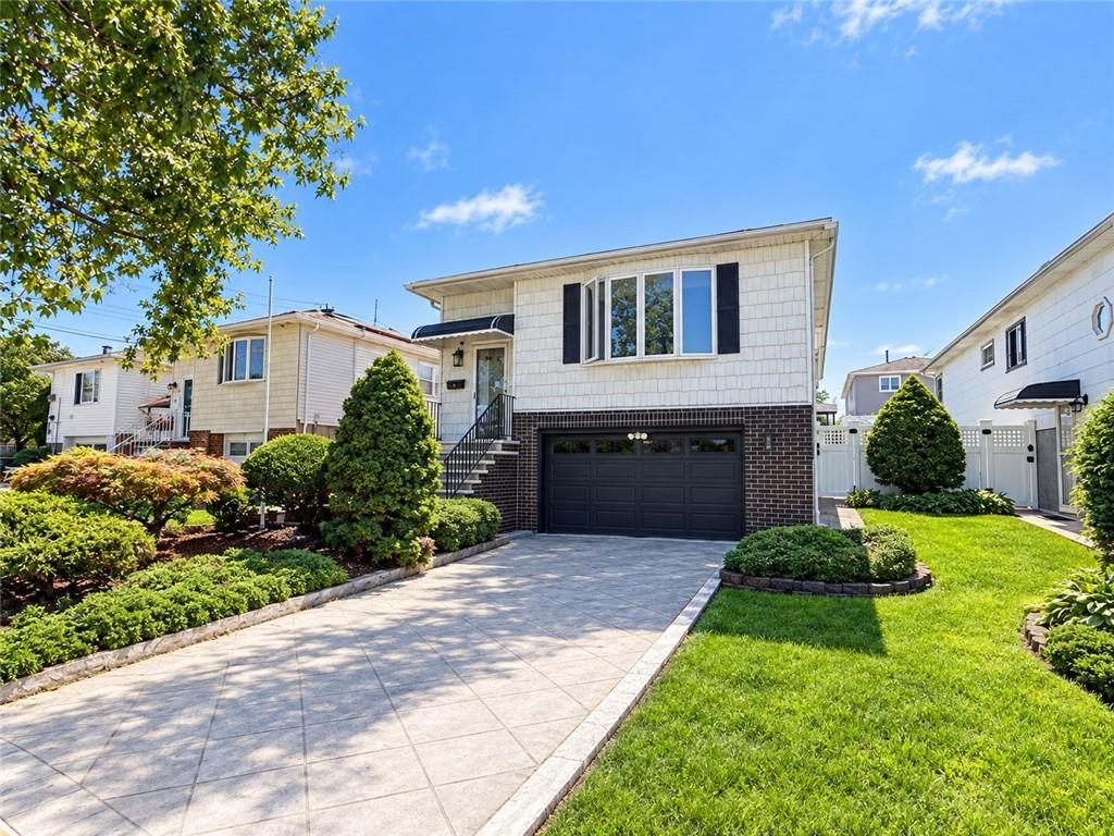 Photo of 12 Macon Avenue, Staten Island, NY 10312 (MLS # 504777)